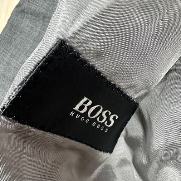 Hugo Boss Gray Wool Three Button Classic Business Work Men's Blazer Jacket 44L - Picture 13 of 16